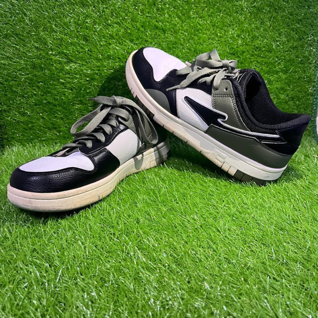 Erke Black & Grey Low-Top Sneakers